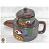 Image 1 : HIADA THEMED TEAPOT - CRACKED ON TOP