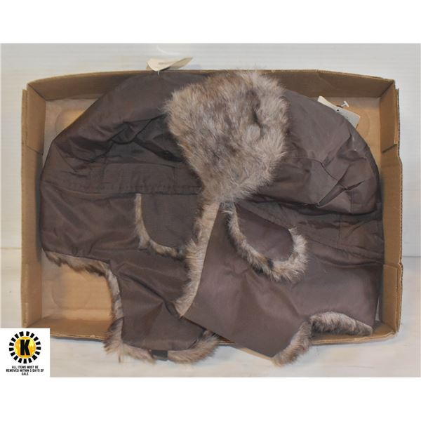 FLAT OF IMAGINE IMPORTS TRAPPERS TUQUES