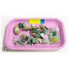 Image 1 : TRAY OF GENUINE GREEN JADE, AVENTURINE, JASPER &