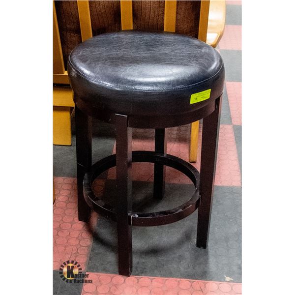 ESTATE LEATHER TOP ACCENT STOOL APPROX 3FT-ESTATE