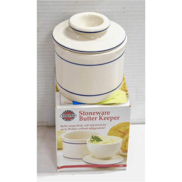 NORPRO STONEWARE BUTTERKEEPER IN BOX