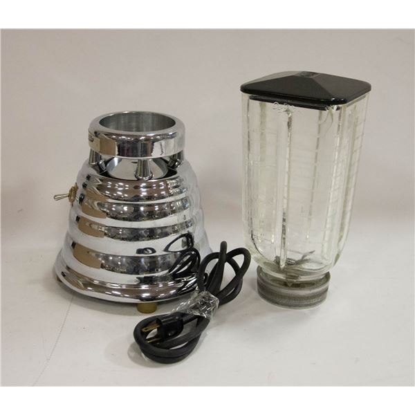 VINTAGE OSTERIZER BLENDER