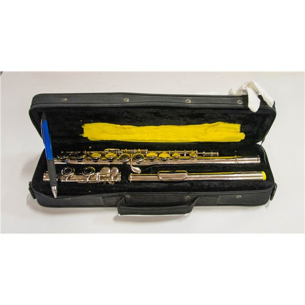 ESTATE FLUTE IN CASE-ESTATE