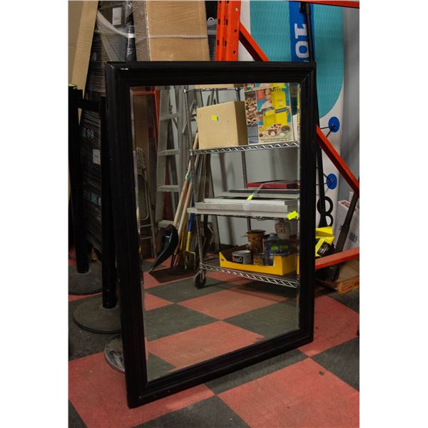 ACCENT MIRROR 48 X36  4FEET BY 3FEET