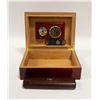 Image 1 : CIGAR HUMIDOR, CUTTER + 2 CIGAR CASE