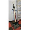 Image 1 : GARDENING TOOLS ASSORTED LOT