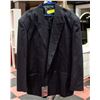 Image 2 : MEN'S NEW SIZE 44 SUIT JACKET & NEW DRESS PANTS
