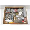 Image 1 : FLAT OF HARDWARE, TRAY, & MISC