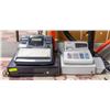 Image 1 : 2 CASHIER TILLS