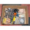Image 1 : FLAT OF MISC INCLUDES GLOVES AND MORE