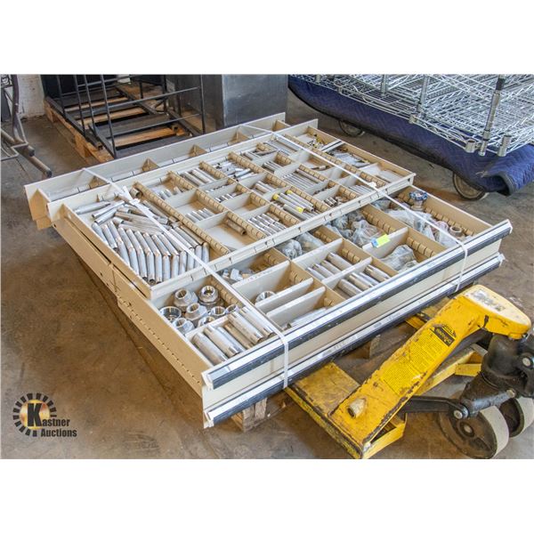 PALLET OF ASSORTED STAINLESS STEEL FITTINGS