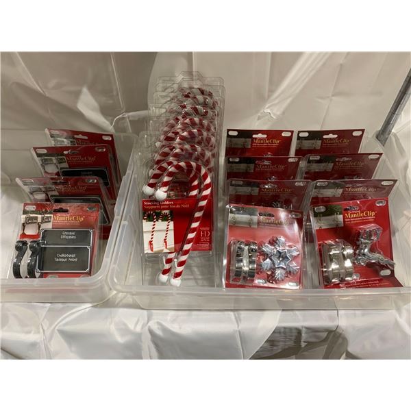 lot of Assorted Mantle Stocking Hanging Clips