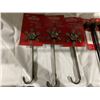 Image 3 : Lot of 3 SnowFlake and 5 Plain Wreath Hangers