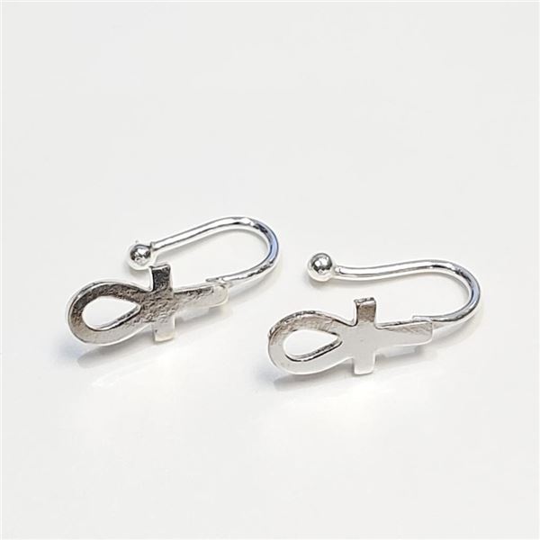 Silver Earrings (~Size 0) (~length 0 inches), Suggested Retail Value $20