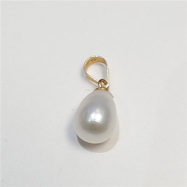 14K Yellow Gold Fresh Water Pearl Pendant (~Size 0) (~length 0 inches), Suggested Retail Value $80
