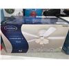 Image 1 : Harbor Breeze Cheshire II White Finish Ceiling Fan
