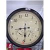 Image 1 : Acu-Rite Large Clock w/ °F and % Humidity