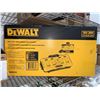 Image 2 : DeWalt Multi-Port Simultaneous Fast Charger 4 in 40 minutes
