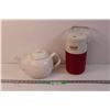 Image 1 : Coleman Cooler and Tea Pot