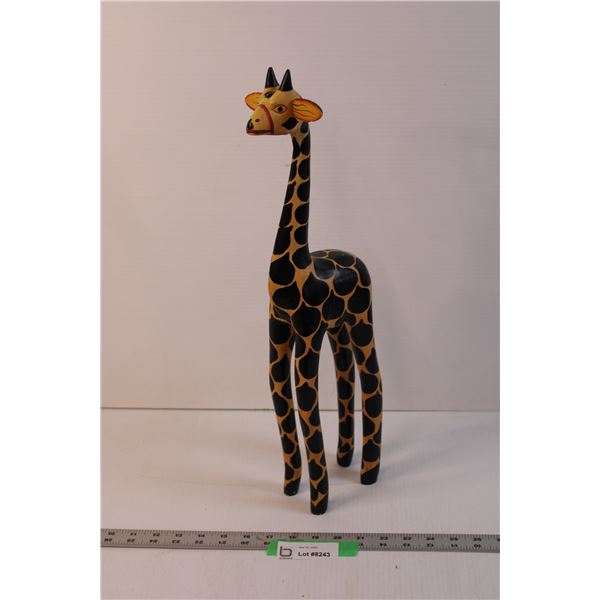 Wooden Giraffe Statue Decoration