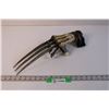 Image 1 : Wolverine Claw Prop