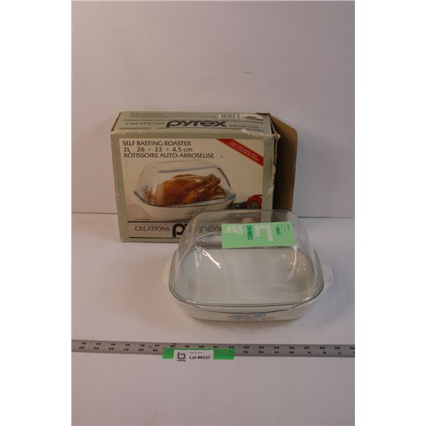 Pyrex Self Basting Roaster