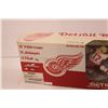 Image 3 : McFarlane Toys Detroit Red Wings Deluxe Three Pack (Factory Packaged)