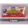 Image 1 : 1990 NHL Hockey Premier Edition 445 Bilingual Player cards (unopened)