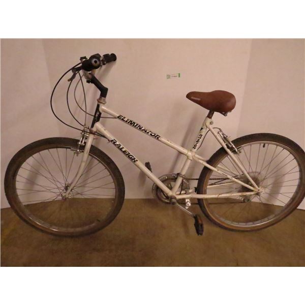 *Ladies Raleigh 12 Speed (unknown condition)