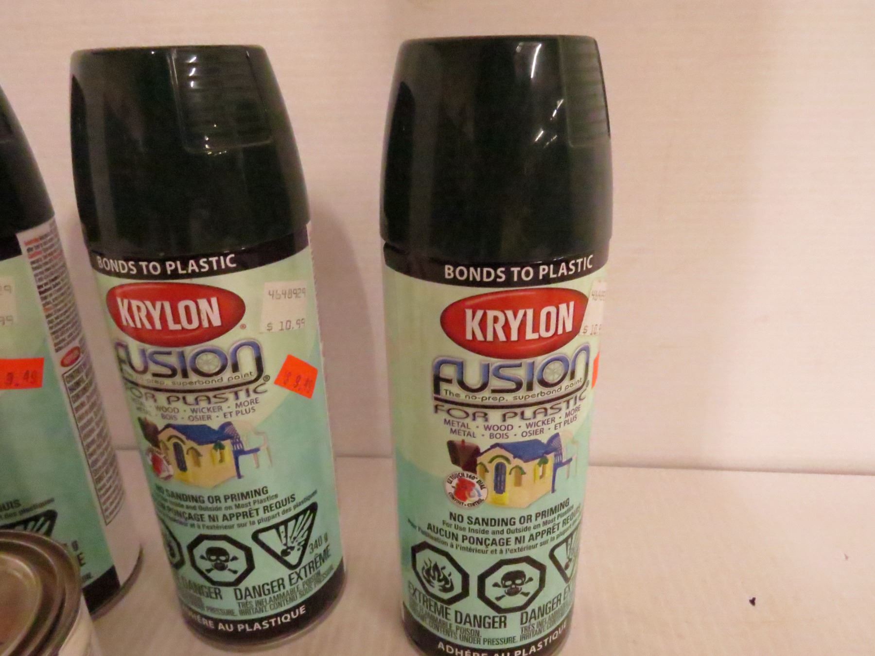 4 Cans Of Krylon Dark Green Spray Paint Tremclad Flat White Paint 4 cans of krylon dark green spray paint tremclad flat white paint