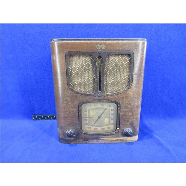 Vintage RCA Victor Radio 94-BT-1 - Serial # 3502