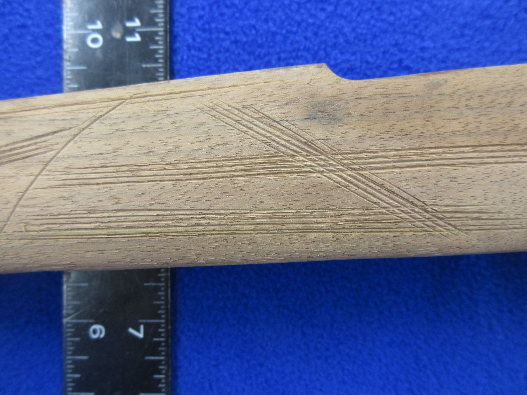 Brownells Checkering Cradle with a Practice Stock - 41 1/2