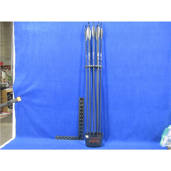 7 Tiger SP 500 Arrows with Delta Series III Quiver