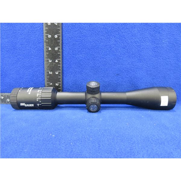 Sig Sauer 3-9x40 Whiskey3 Riflescope - Appears Clear