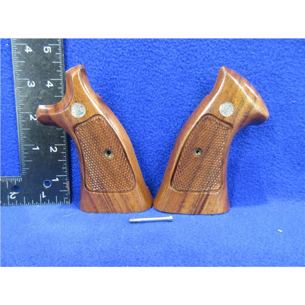 S&W K-Frame Square Butt Wood Grips with Screw