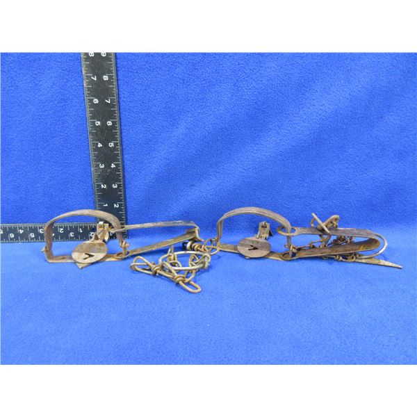 2 Oneida Victor Traps # 0