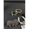 Image 2 : 5 Misc Bangle/Bracelets