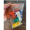 Image 4 : one quart pour bottles with assorted pour tips case lot of 6