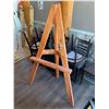 Image 1 : Pine Stained Art/Picture easel