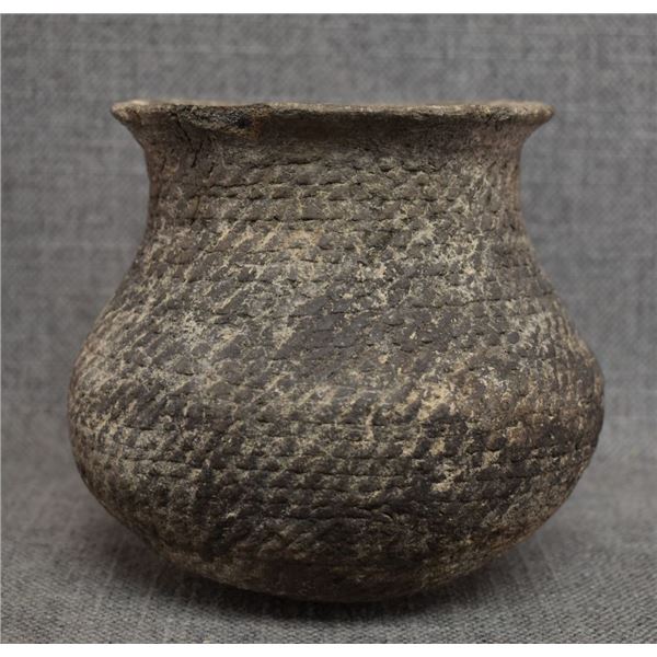 ANASAZI INDIAN POTTERY JAR