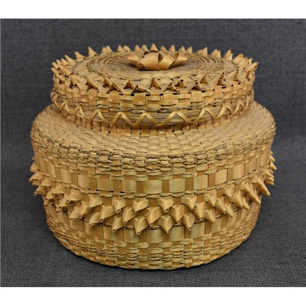 MICMAC INDIAN BASKETRY CONTAINER