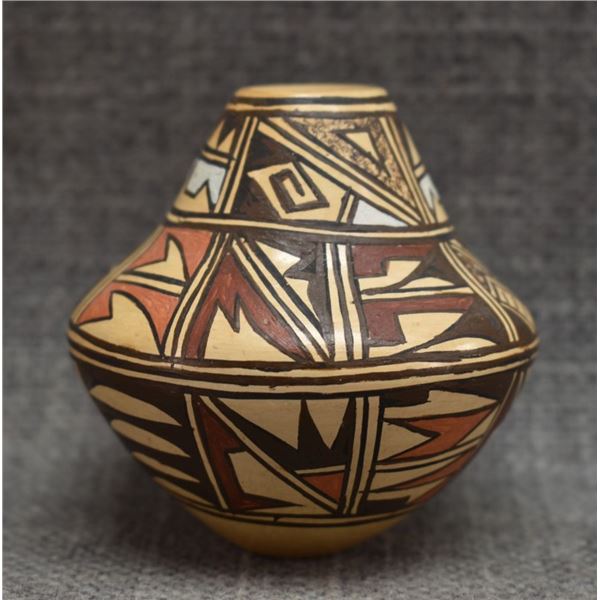 HOPI INDIAN POTTERY VASE BY M.S. NAHA
