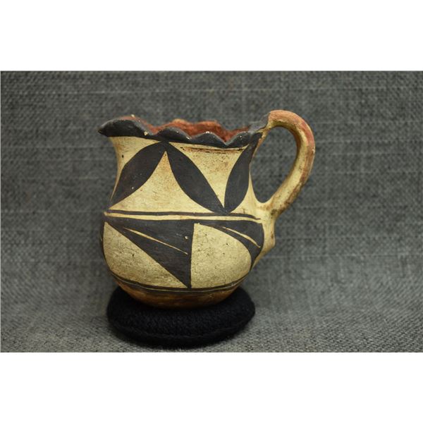ACOMA INDIAN POTTERY PITCHER