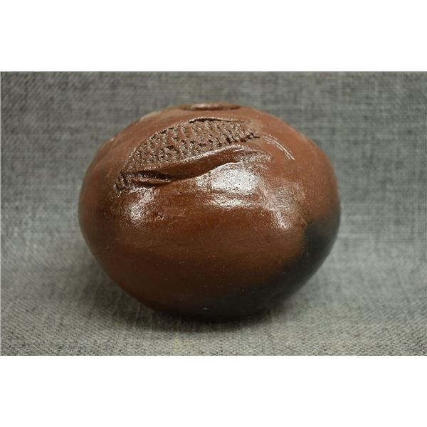 NAVAJO INDIAN POTTERY BOWL BY BETTY MANYGOATS