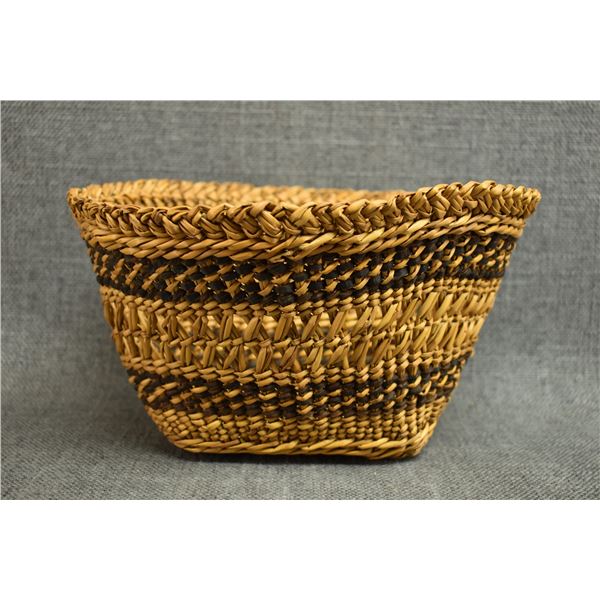 MAKAH INDIAN BASKETRY CONTAINER