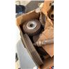 Image 8 : 2 BOXES OF TOOLS, FLAP WHEELS AND AIR FITTINGS