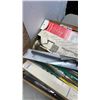 Image 2 : BOX OF ASSORTED SIZE WIPER BLADES