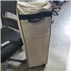 Image 1 : QUEENSIZE INFLATABLE MATTRESS WITH ELECTRIC PUMP WORKING