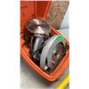 Image 8 : 7.25" SKILSAW AND POLE SAW BOTH WORKING -POLESAW NEEDS CHAIN