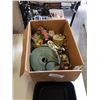 Image 2 : BOX OF RATCHET STRAPS AND BIN